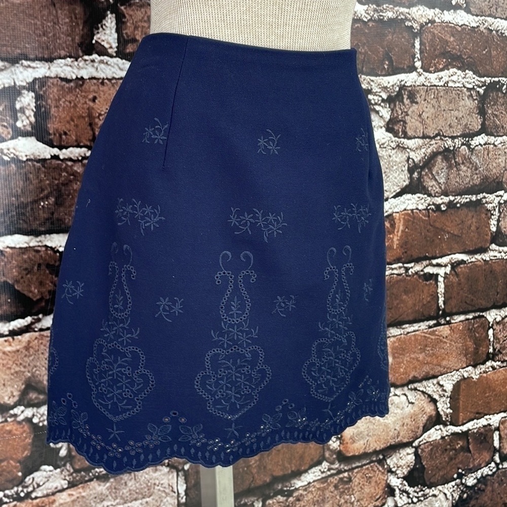 Cupcakes and Cashmere Skirt NWT Scalloped Floral Embroidery Mini Blue Size 6 - Picture 8 of 16